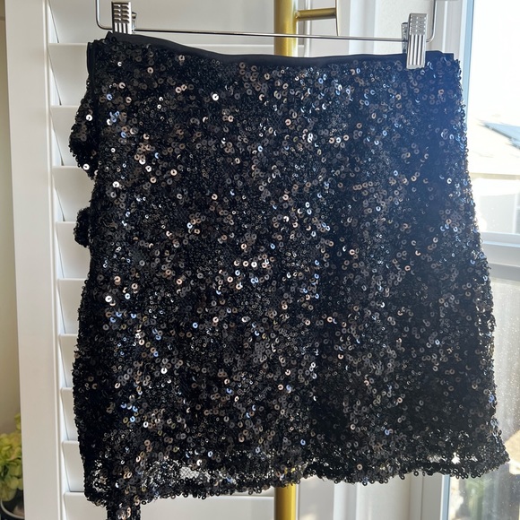 Lulus - Picture 9 of 13